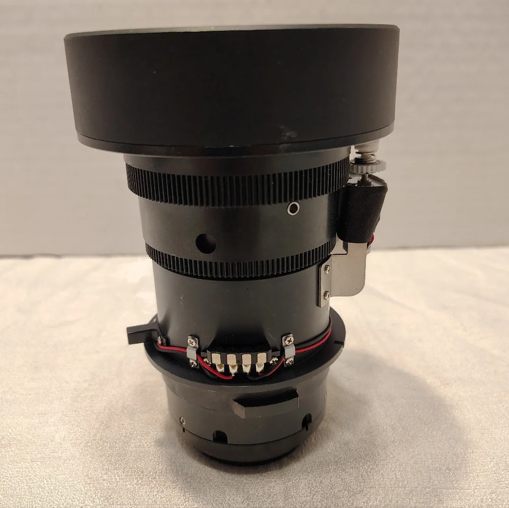 Panasonic DLP Projection Zoom Lens XGA:1.8 -2.5